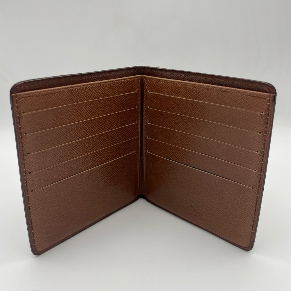 Louis Vuitton Monogram Men’s Wallet - Picture 6 of 9